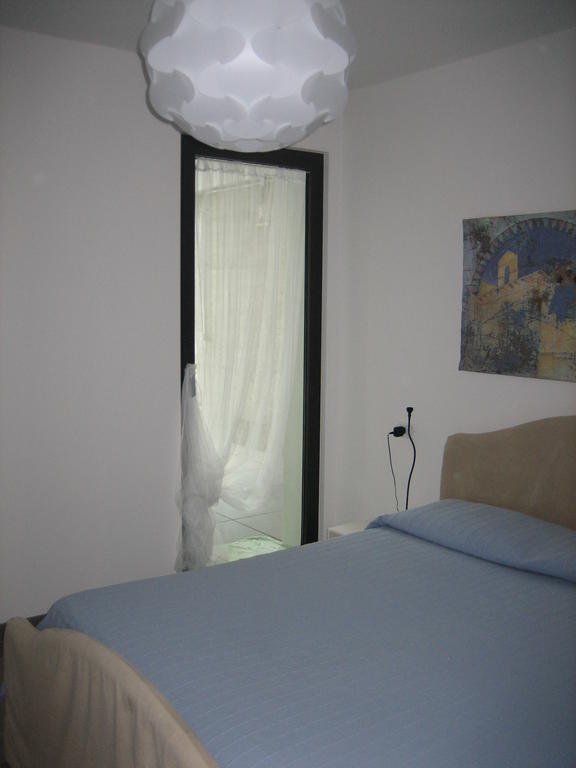 Villa Arzilla Riva del Garda Kamer foto