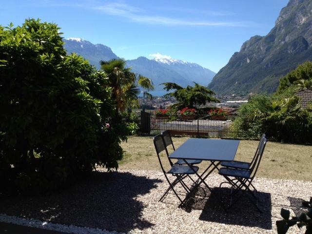 Villa Arzilla Riva del Garda Buitenkant foto
